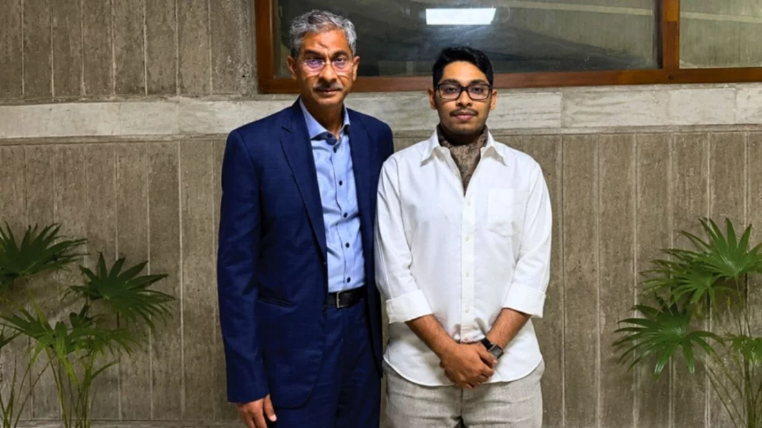 ৩২ লাখ টাকার গরু কেনা নিয়ে সমালোচনার জবাব দিলেন মন্ত্রী এ্যানির ছেলে
