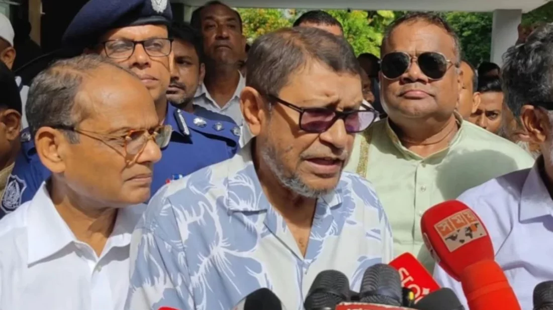 ডেঙ্গু রোগী হাসপাতালে ৪ দিন অবজারভেশনে থাকবে, যেতে চাইলেই হবে না: স্বাস্থ্যমন্ত্রী