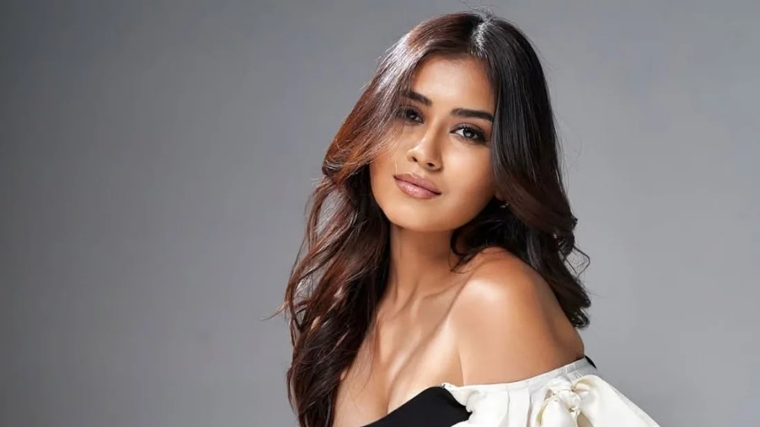 টাকা ধার চাইতে গেলে অভিনেত্রীকে মাসে পাঁচবার যৌন সম্পর্কের প্রস্তাব