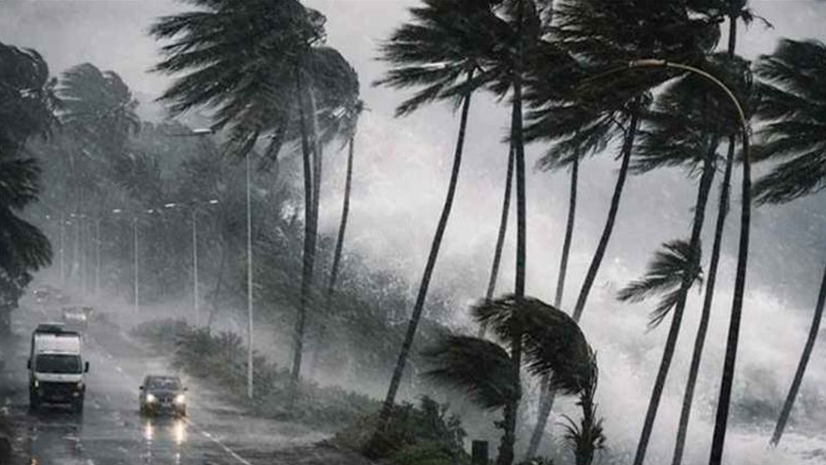 দেশের ১১ অঞ্চলে ঝড়-বজ্রবৃষ্টির শঙ্কা, নদীবন্দরে সতর্ক সংকেত