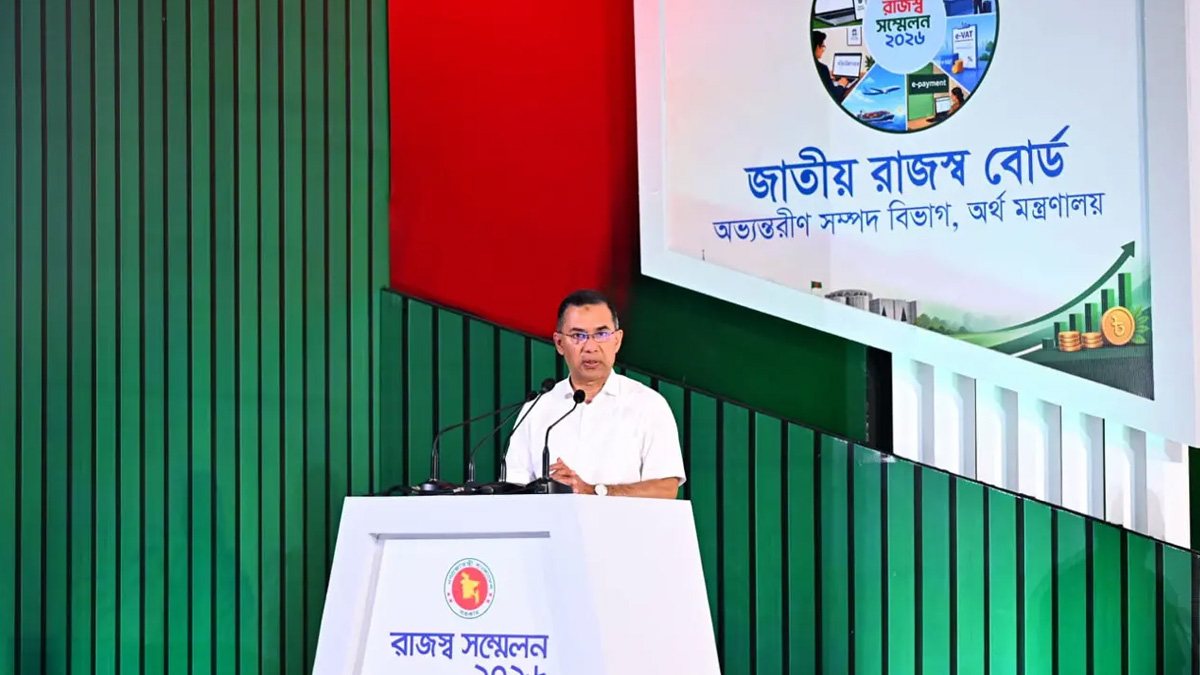 সৎ ও দক্ষ অফিসারদের আরও বেশি কাজের সুযোগ করে দিতে চাই : প্রধানমন্ত্রী