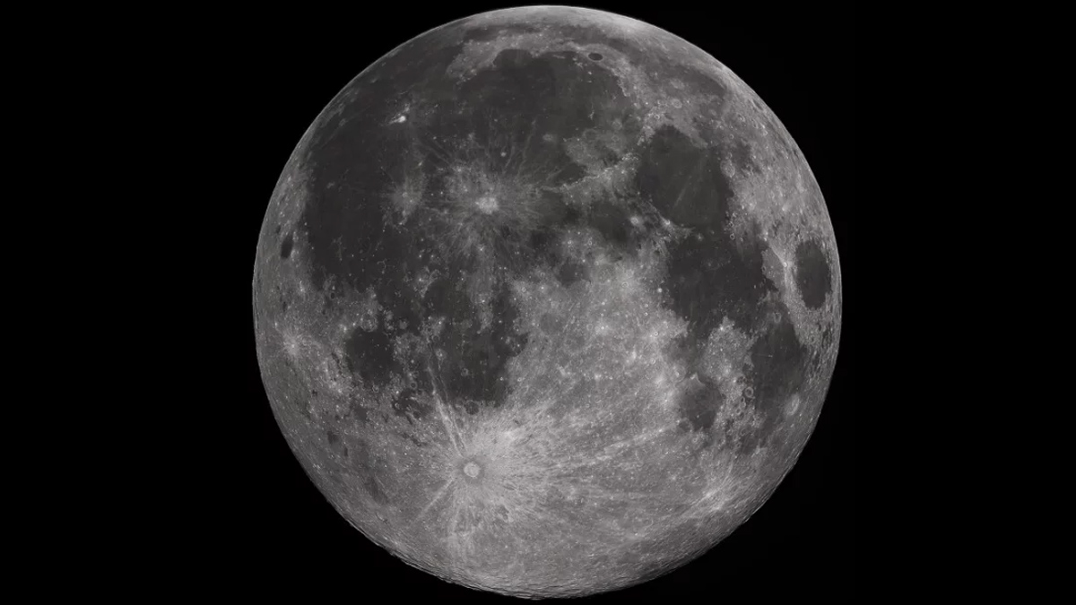 চাঁদে বিরল খনিজ আবিষ্কার চীনা বিজ্ঞানীদের