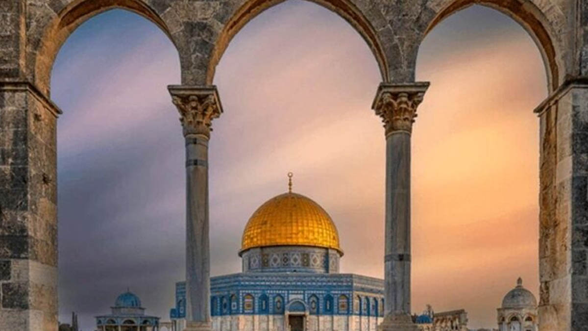 মসজিদুল আকসায় এশা ও তারাবি নামাজ বন্ধ