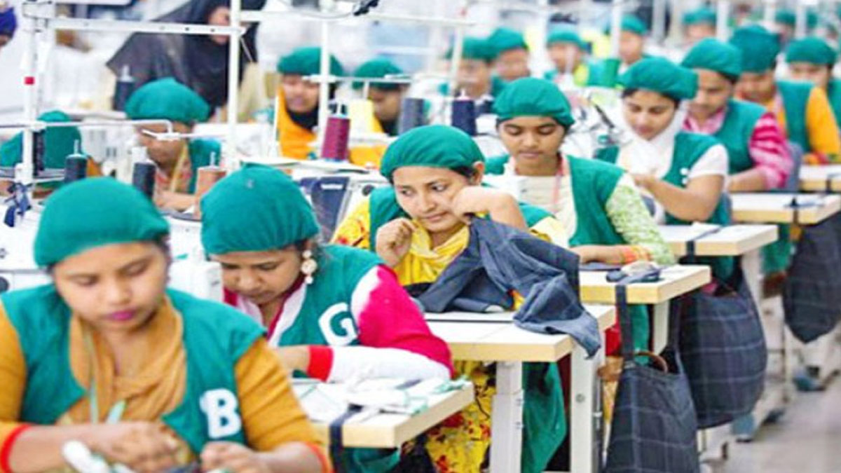 মে মাসে পোশাক রপ্তানি কমেছে ৭ শতাংশ