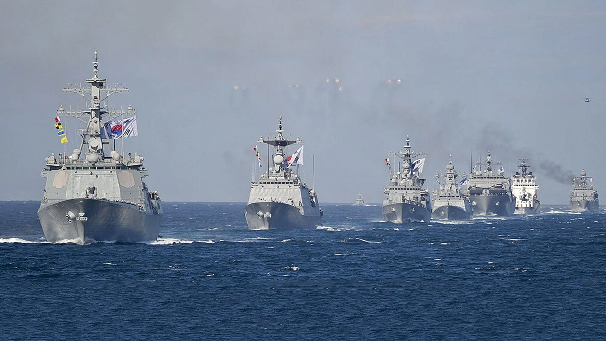 যুদ্ধজাহাজ পাঠাতে ট্রাম্পের আহ্বানের পর পরিস্থিতি ‘পর্যবেক্ষণ‍‍` করছে দক্ষিণ কোরিয়া