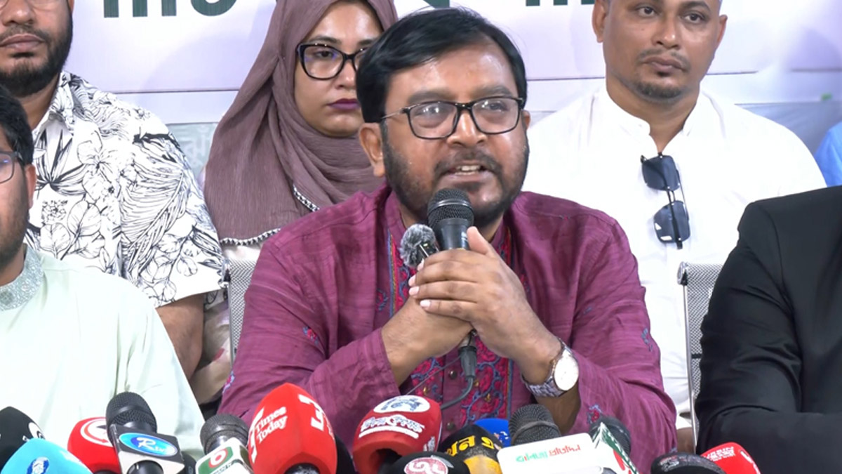৭ মাসে জ্বালানির মূল্য তিনবার বাড়িয়ে সরকার দায়িত্বহীনতার পরিচয় দিয়েছে: মজিবুর রহমান মঞ্জু