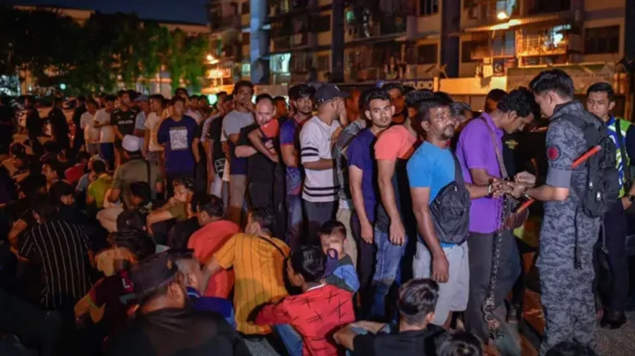 মালয়েশিয়ায় পাঁচ মাসে আটক ৩০ হাজারের বেশি অভিবাসী