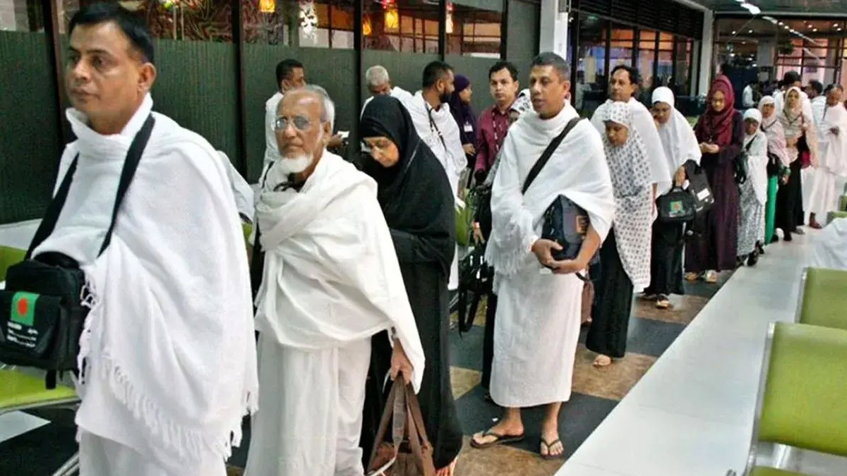 হজ শেষে ফিরেছেন ৭৭০৬৯  বাংলাদেশি