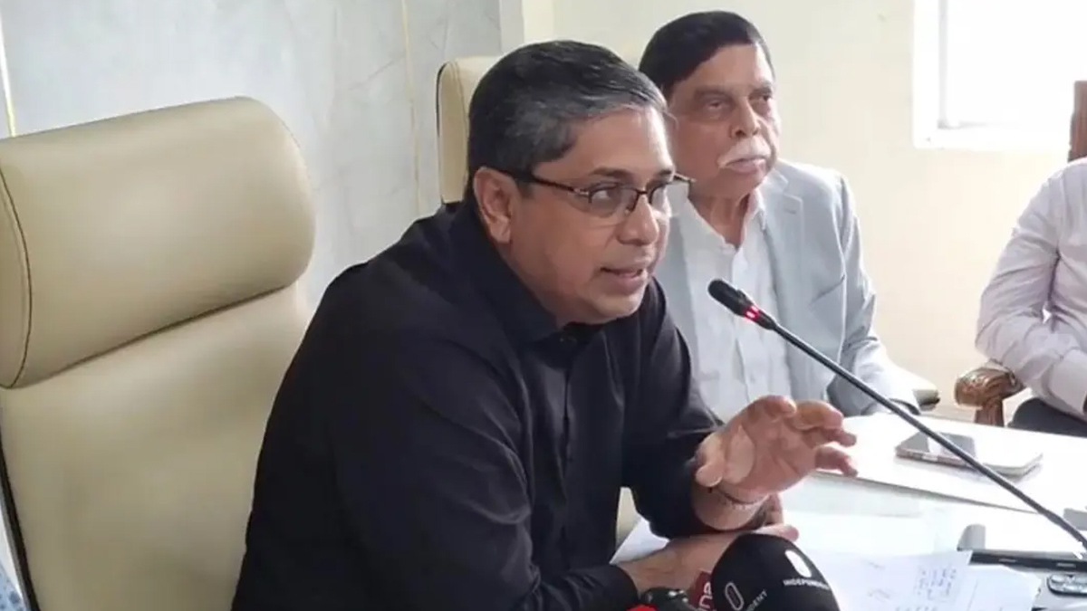 সৌর বিদ্যুতে রিচার্জ না করলে ব্যাটারিচালিত রিকশার রেজিস্ট্রেশন নয়