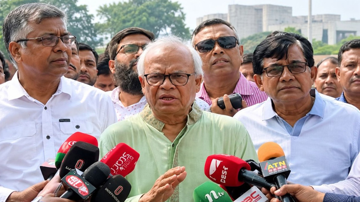 সড়কে মাফিয়াতন্ত্র ও চাঁদাবাজির অবসান ঘটাতে হবে: রিজভী