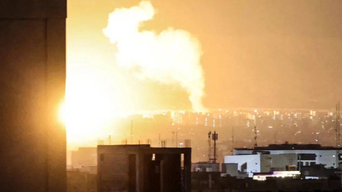 মার্কিন-ইসরায়েলি হামলায় ইরানের ইসফাহানে নিহত ৮