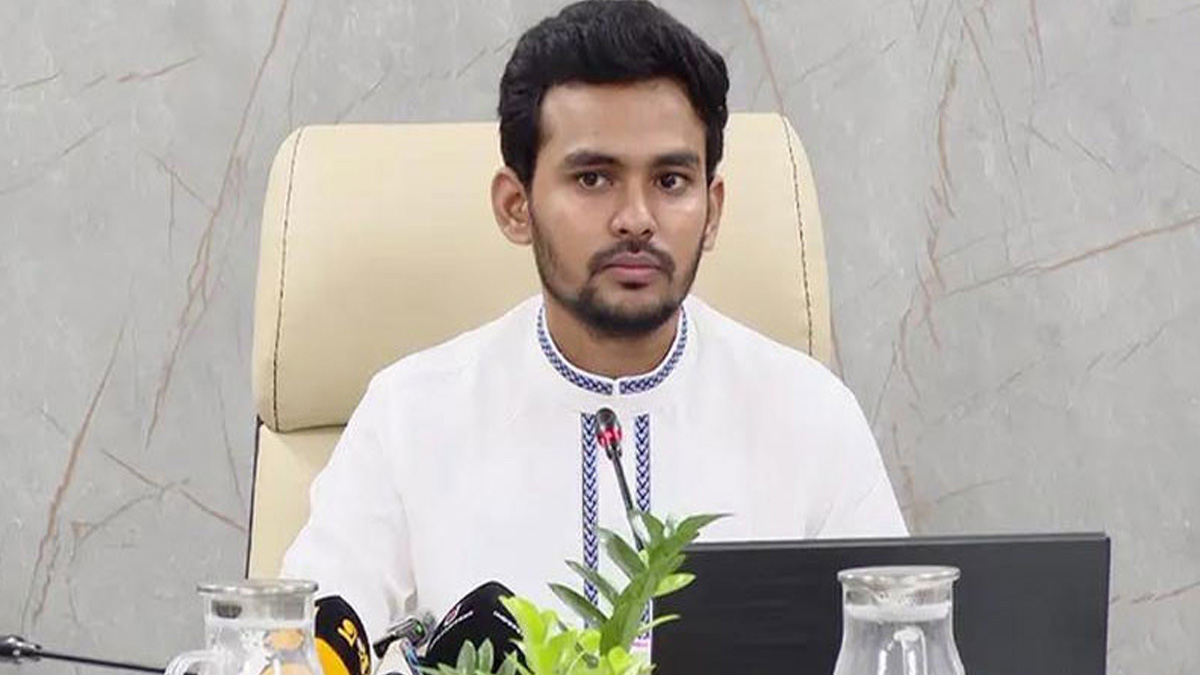 কেউ বেশি ভাড়া নিচ্ছে না, সবাই ফেরেশতা হয়ে গেছে: আসিফ মাহমুদ