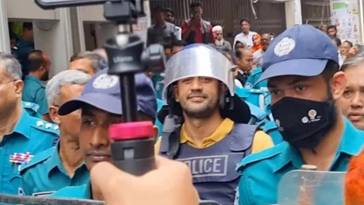 কারাগার থেকে বার কাউন্সিল নির্বাচনে অংশ নিতে ব্যারিস্টার সুমনের রিট