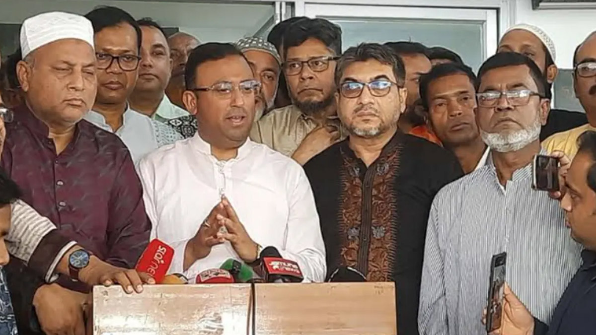 ভারতের সঙ্গে টেকসই সম্পর্ক উন্নয়নের চেষ্টা করছি : হুমায়ুন কবির