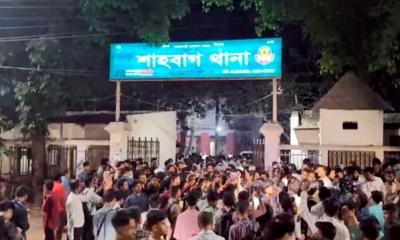 শাহবাগে ছাত্রদল-শিবিরের ধাওয়া-পাল্টাধাওয়া