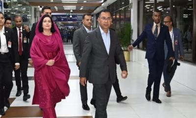 বিমানের যান্ত্রিক ত্রুটি সারিয়ে ঢাকার পথে প্রধানমন্ত্রী