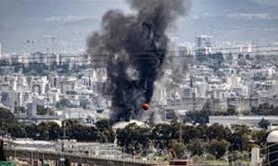 ইরানের হামলায় ইসরায়েলের সর্ববৃহৎ তেল শোধনাগারে আগুন