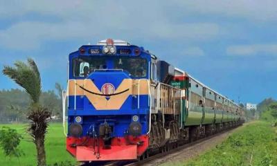 ট্রেনের অগ্রিম টিকিট বিক্রি শুরু: আজ মিলছে ১৫ মার্চের টিকিট