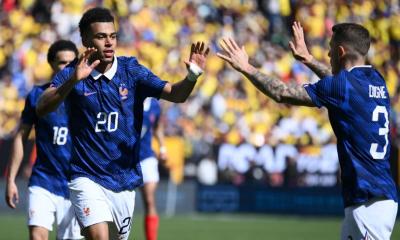 পুরো একাদশ বদলেও কলম্বিয়াকে উড়িয়ে দিল ফ্রান্স