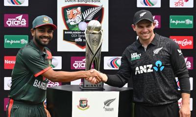 আত্মবিশ্বাসের খোঁজে আজ মাঠে নামছেন মিরাজরা