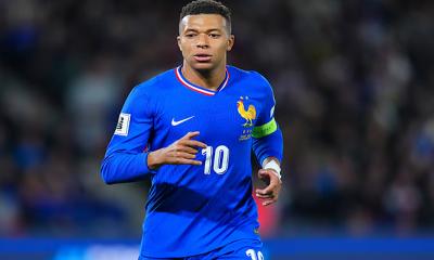 নিজের ইচ্ছাতেই ফ্রান্স দলে এমবাপ্পে, দুঃসময়ে শেভালিয়ের পাশে দেশম