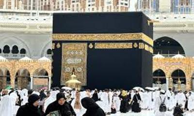 ইবনে মারওয়ানের ক্ষমতা গ্রহণ, কাবার গিলাফ পরিবর্তনের সূচনা