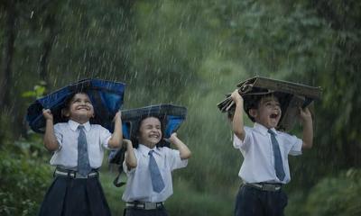 হঠাৎ বৃষ্টিতে ভিজে গেলে কী করবেন?