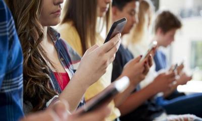 রমজানে মোবাইল আসক্তি কমাবেন যেভাবে