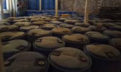 অবৈধভাবে মজুত করা ১৯০ ব্যারেল ডিজেল উদ্ধার, ব্যবসায়ীকে জরিমানা