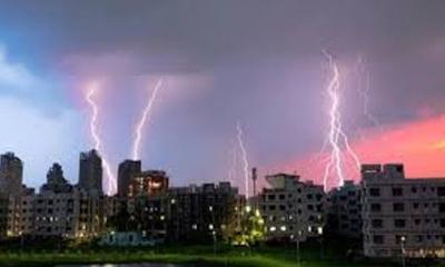 বেড়েছে বজ্রপাত, নিজেকে নিরাপদ রাখবেন যেভাবে