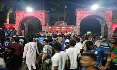 দ্রুত বিচার ও গ্রেফতারের দাবিতে শিক্ষার্থীদের বিক্ষোভ