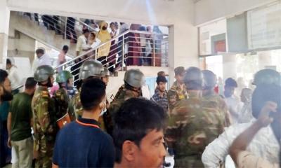 ঢাকা মেডিকেল থেকে ৭০ দালাল আটক