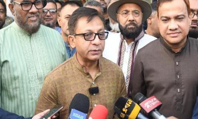 দেশের ৫০টি বন্ধ পাট ও বস্ত্রকল পর্যায়ক্রমে এক বছরের মধ্যে চালু হবে: বাণিজ্যমন্ত্রী
