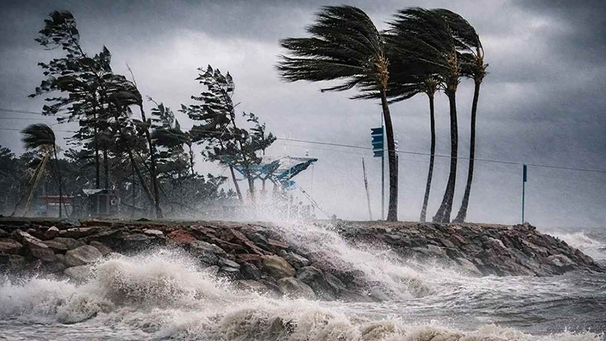১০ জেলায় ৬০ কিলোমিটার বেগে ঝোড়ো হাওয়া ও বৃষ্টির আভাস