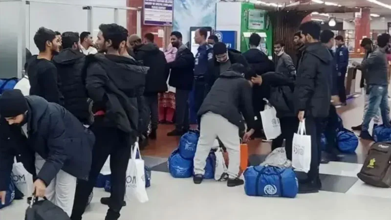 লিবিয়া থেকে ফিরছেন ১৭৫ বাংলাদেশি