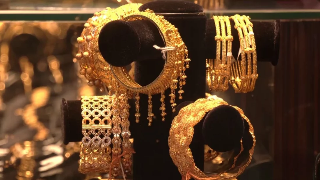 স্বর্ণের দামে বড় পতন, ভরিতে কমলো ৪,৪৩২ টাকা