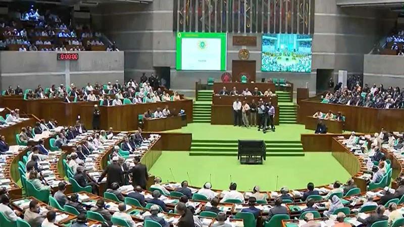 কেউ প্রার্থিতা প্রত্যাহার করেননি, সংসদে যাচ্ছেন ৪৯ নারী