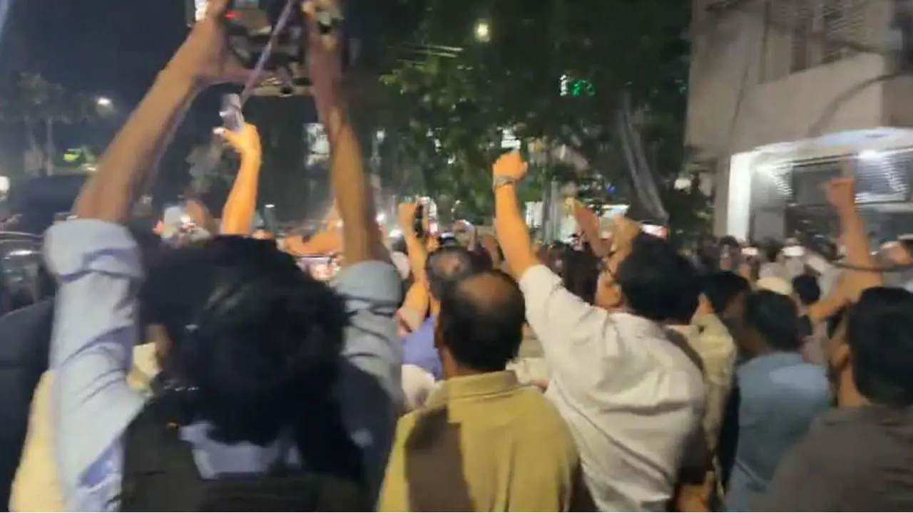 তোফায়েল আহমেদের জানাজা শেষে ‘জয় বাংলা স্লোগান’, আটক একাধিক নেতাকর্মী